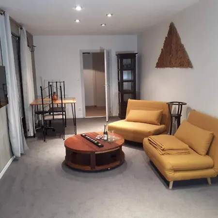 Naova Cosy
